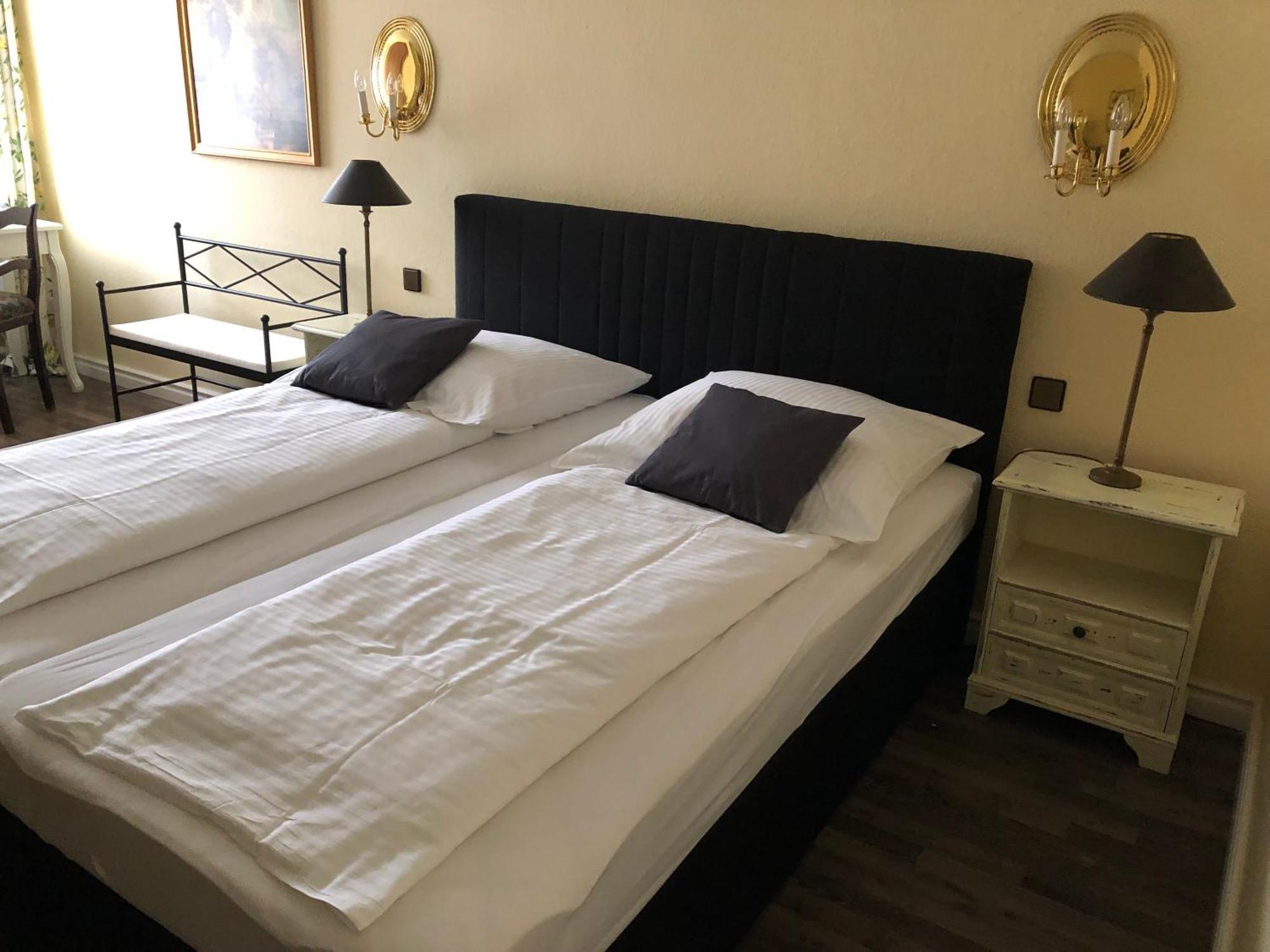 Elze Schoekel'S Hotel Und Restaurant מראה חיצוני תמונה